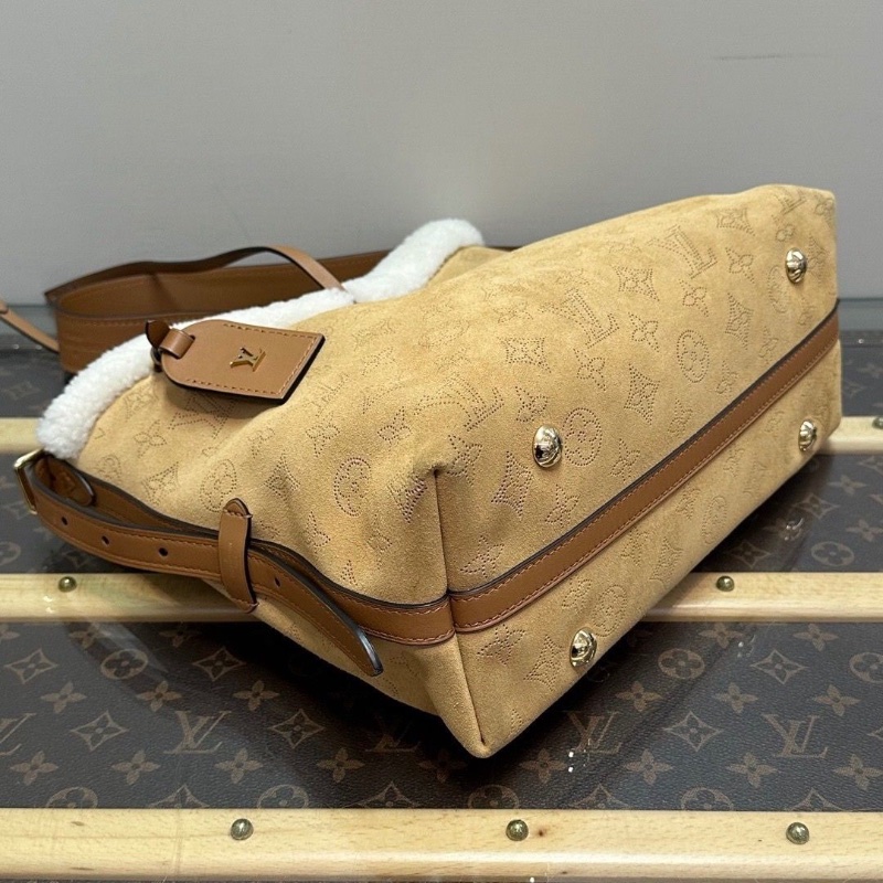 LV 滑雪系列Carryall 小號子母毛絨包芯片款30*25*12 98新配件塵袋-3