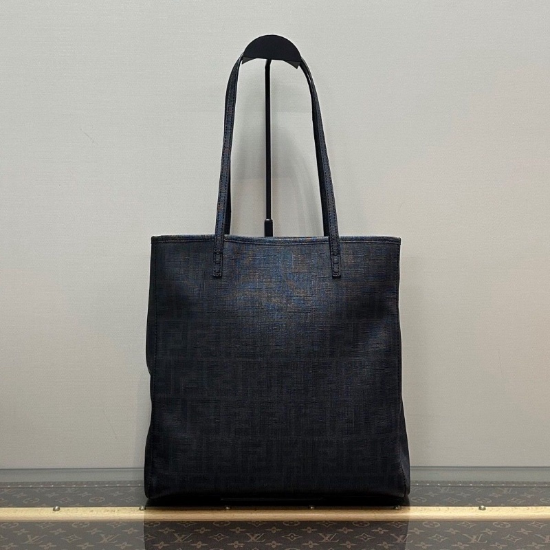 FENDI 黑色雙F紋老花手提腋下托特包30*31*10 98新配件塵袋-6