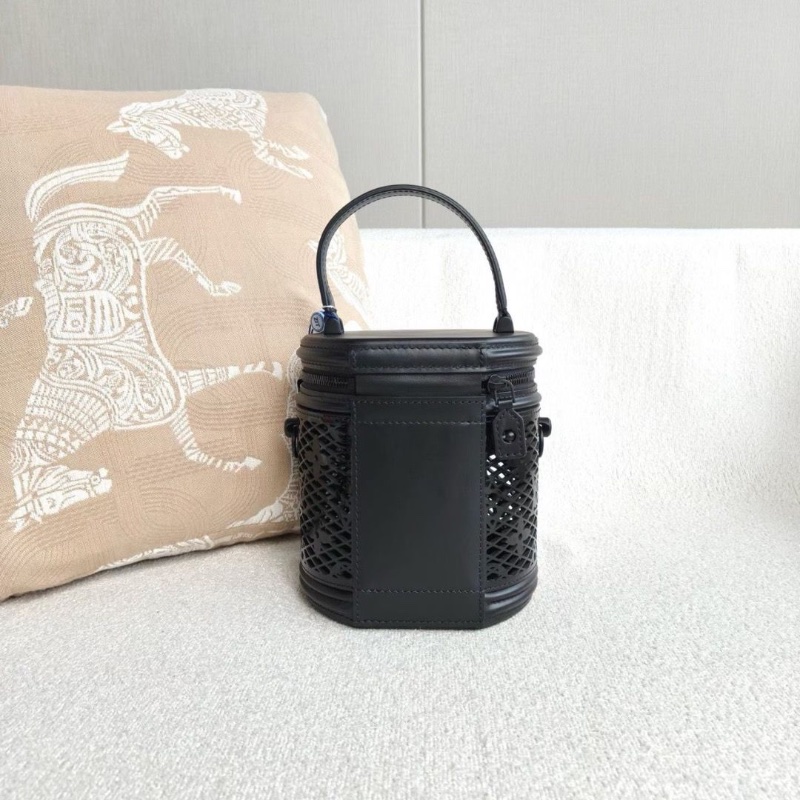 LV限量黑色鏤空雕花發財桶 芯片款 15*18*14 99新配件鑰匙鎖塵袋-2