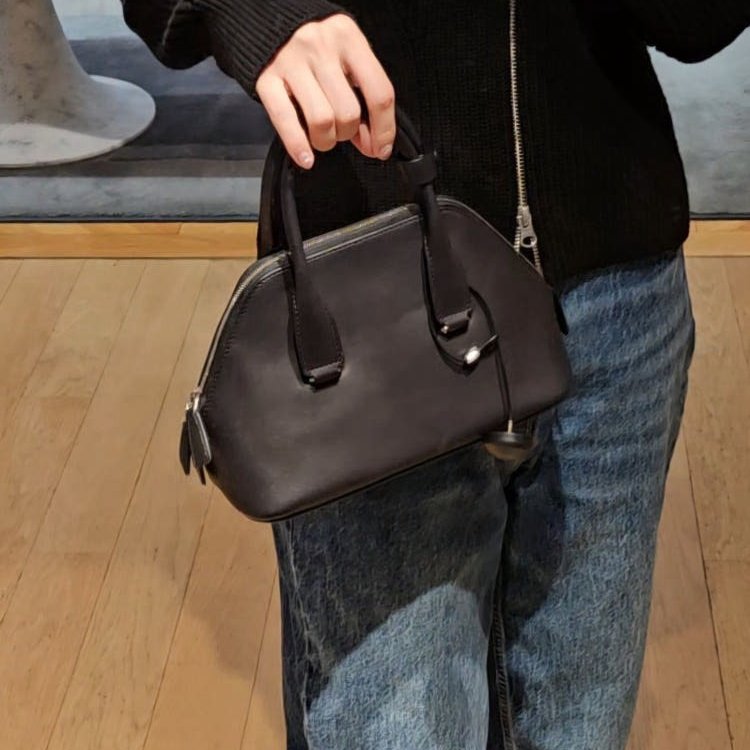 🎊新年特賣🧧The Row 迷你款小牛皮 Devon 包 黑色-4