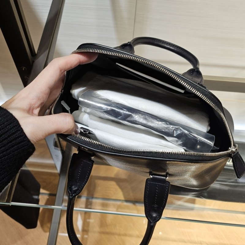 🎊新年特賣🧧The Row 迷你款小牛皮 Devon 包 黑色-7