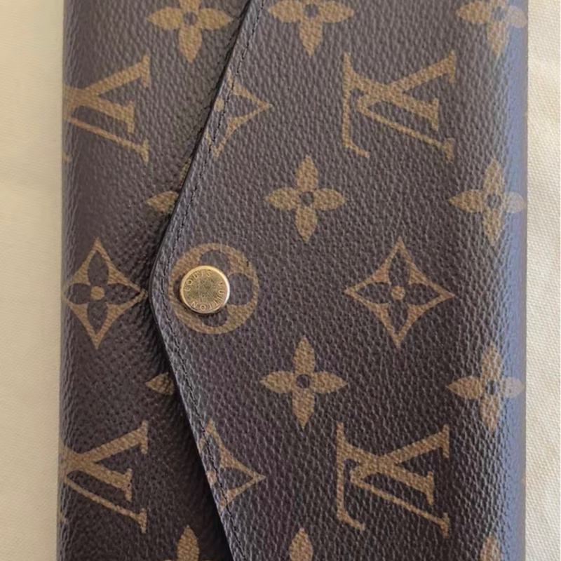 LV老花長款錢包-1