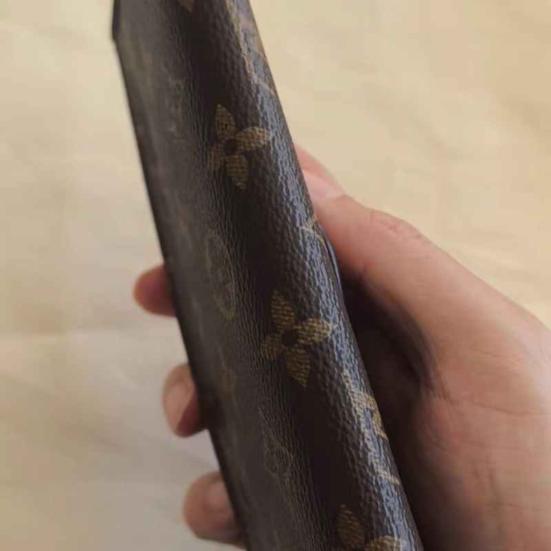 LV老花長款錢包-8