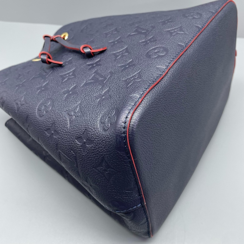 97新 LV全皮壓花水桶包深藍色21年芯片26*25*17cm-5