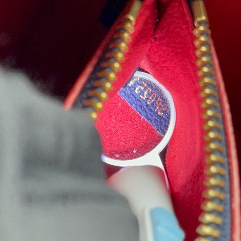 97新 LV全皮壓花水桶包深藍色21年芯片26*25*17cm-8