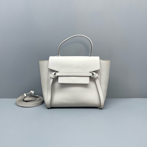 97新 celine賽琳新標鯰魚nano全皮白色20*20*10cm/