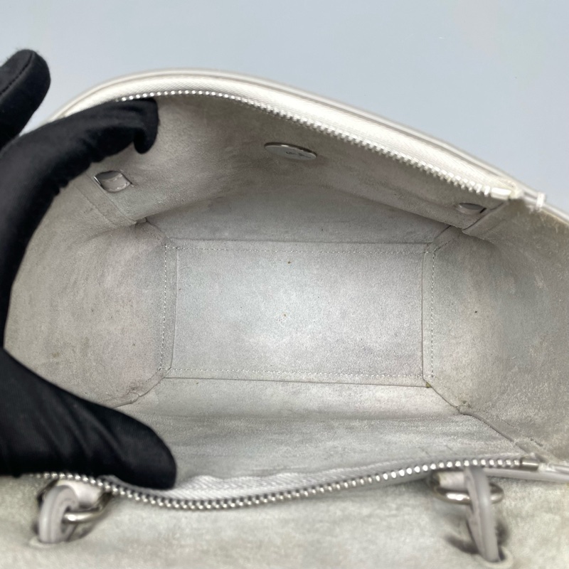 97新 celine賽琳新標鯰魚nano全皮白色20*20*10cm/-9