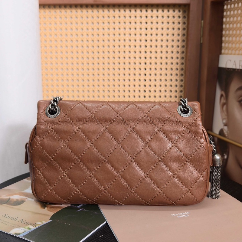 CHANEL 愛丁堡系列棕色銀扣肩背斜背包口蓋包26*14*6 98新配件塵袋-6