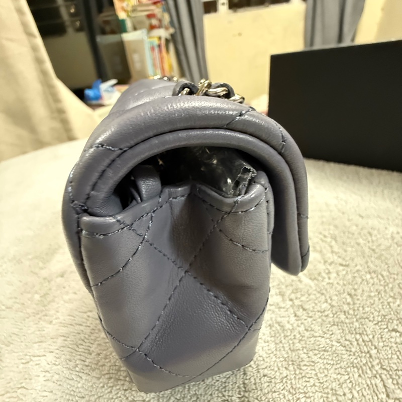 CHANEL CLASSIC FLAP EXTRA MINI-3