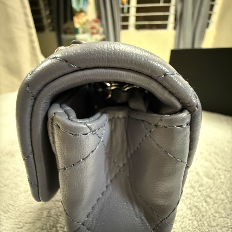 CHANEL CLASSIC FLAP EXTRA MINI-4