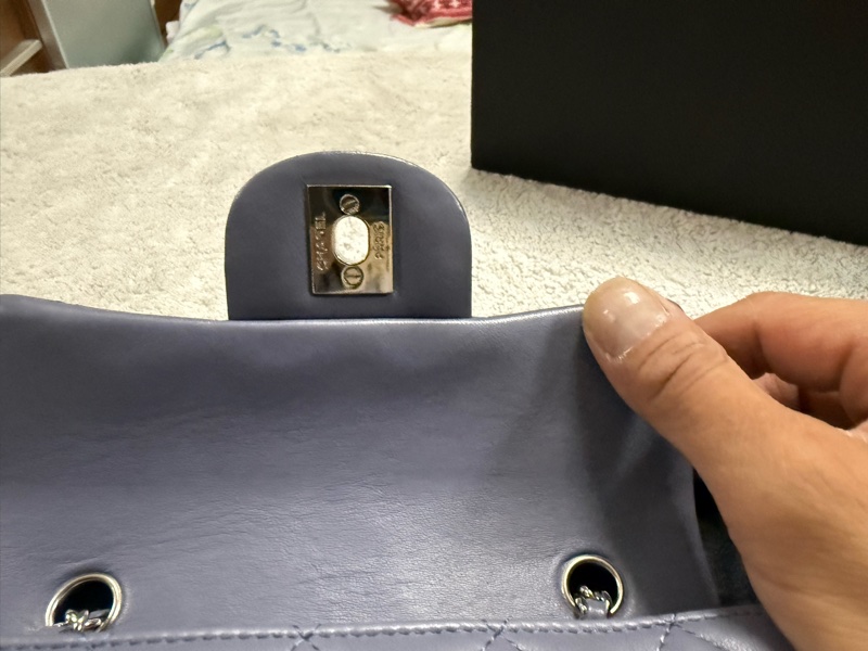 CHANEL CLASSIC FLAP EXTRA MINI-10