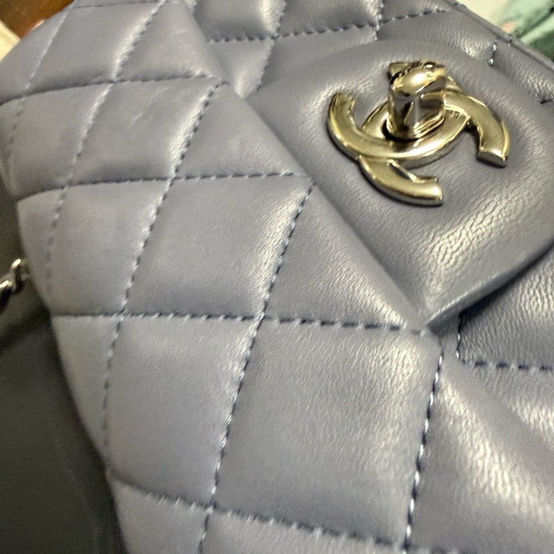 CHANEL CLASSIC FLAP EXTRA MINI-18