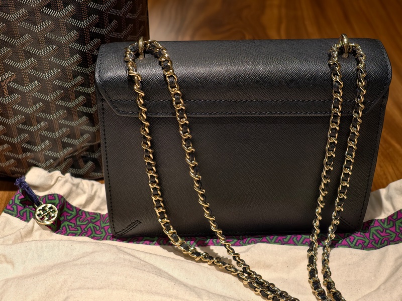 經典款 Tory Burch Emerson 黑金防刮鏈條包-7