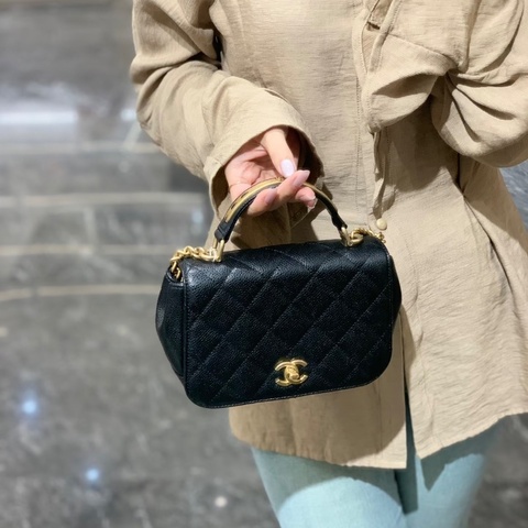 CHANEL黑金荔枝牛皮手提肩背包23*15*7 98新配件盒子塵袋