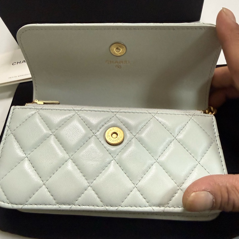 Chanel 山茶花17 cm mini手機包/肩背包 山茶花金色可調節扣-17