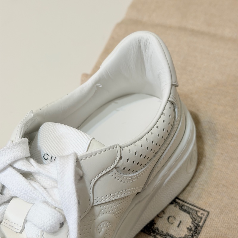 914intheair精品代購『全新閒置』Gucci古馳浮雕GG Logo 厚底餅乾鞋小白鞋-17