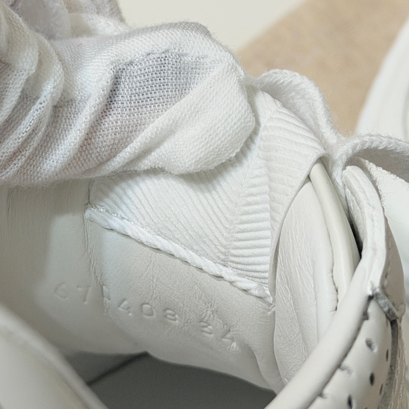 914intheair精品代購『全新閒置』Gucci古馳浮雕GG Logo 厚底餅乾鞋小白鞋-33