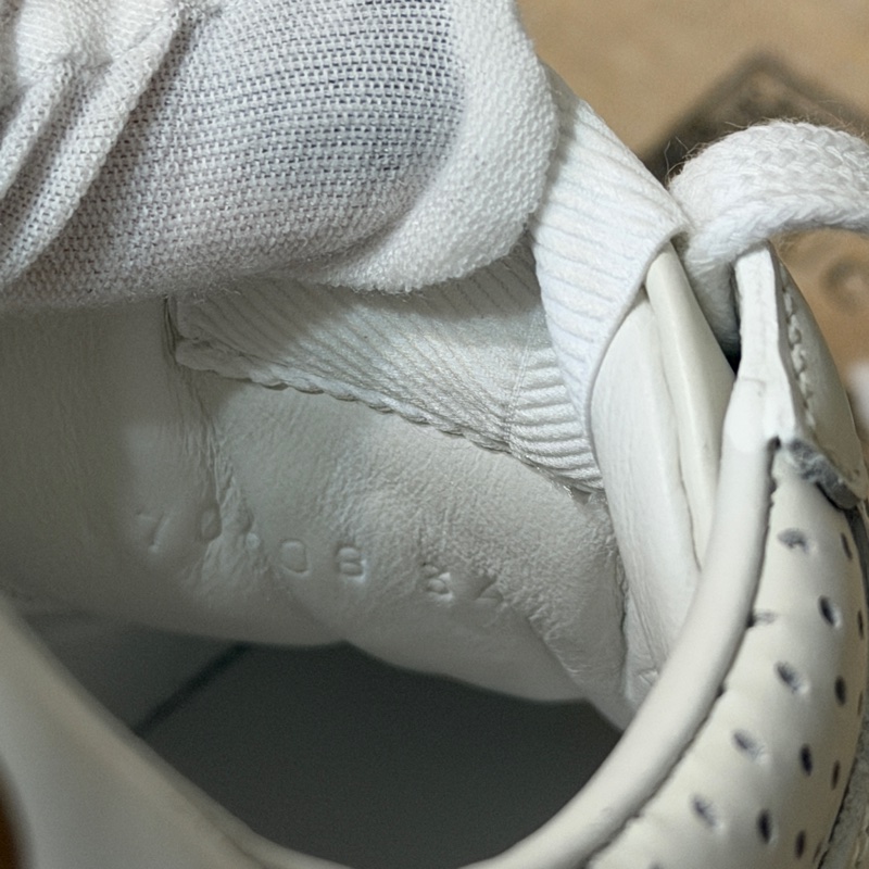 914intheair精品代購『全新閒置』Gucci古馳浮雕GG Logo 厚底餅乾鞋小白鞋-34