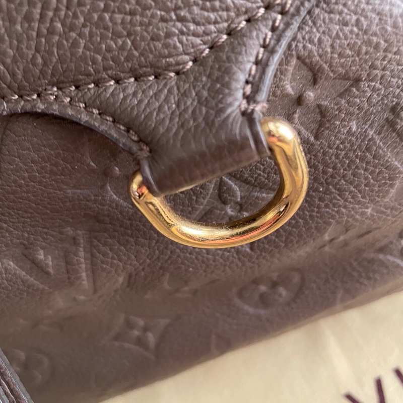 Louis Vuitton高級系列全皮托特包原10幾萬🎞LV老花字壓紋🎞 類never full🎞瀟🎞手提/肩背/側背/斜背/小資包/媽媽包/過夜包🎞正品🎞況好🎞🈶️原包附長背帶-12