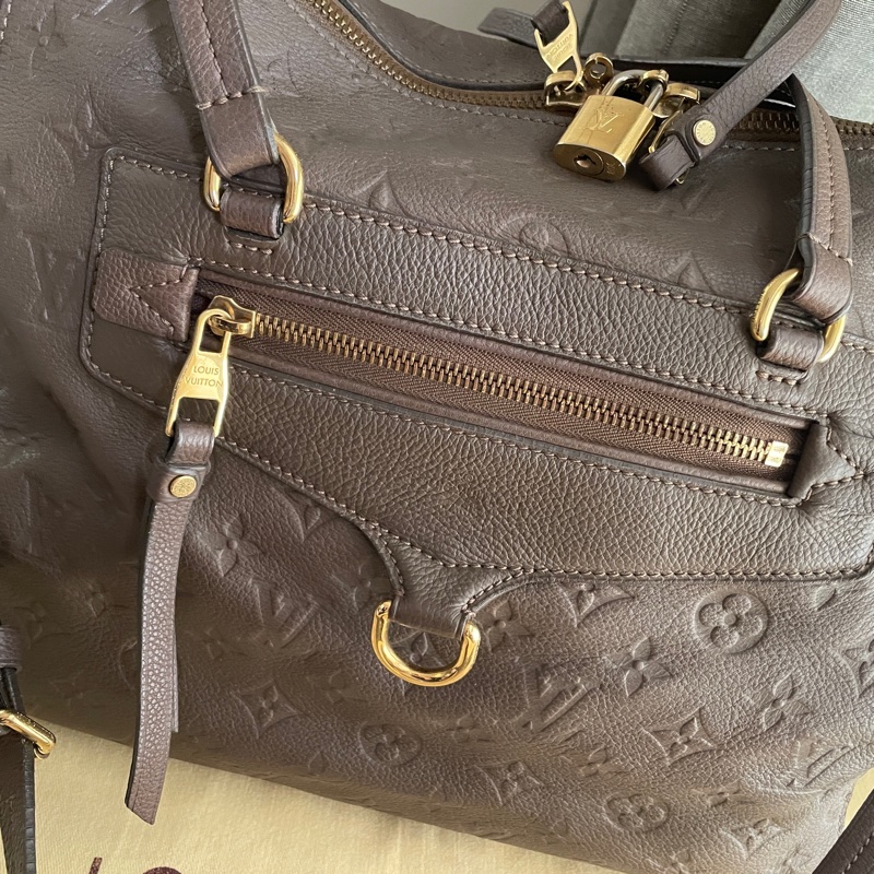 Louis Vuitton高級系列全皮托特包原10幾萬🎞LV老花字壓紋🎞 類never full🎞瀟🎞手提/肩背/側背/斜背/小資包/媽媽包/過夜包🎞正品🎞況好🎞🈶️原包附長背帶-14