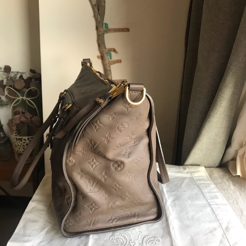 Louis Vuitton高級系列全皮托特包原10幾萬🎞LV老花字壓紋🎞 類never full🎞瀟🎞手提/肩背/側背/斜背/小資包/媽媽包/過夜包🎞正品🎞況好🎞🈶️原包附長背帶-21