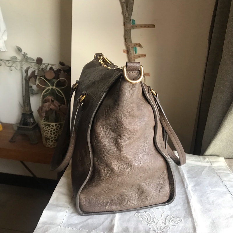 Louis Vuitton高級系列全皮托特包原10幾萬🎞LV老花字壓紋🎞 類never full🎞瀟🎞手提/肩背/側背/斜背/小資包/媽媽包/過夜包🎞正品🎞況好🎞🈶️原包附長背帶-22