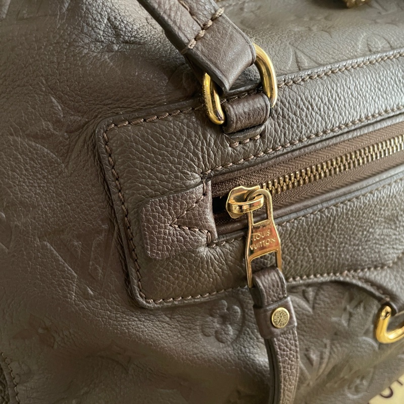 Louis Vuitton高級系列全皮托特包原10幾萬🎞LV老花字壓紋🎞 類never full🎞瀟🎞手提/肩背/側背/斜背/小資包/媽媽包/過夜包🎞正品🎞況好🎞🈶️原包附長背帶-29