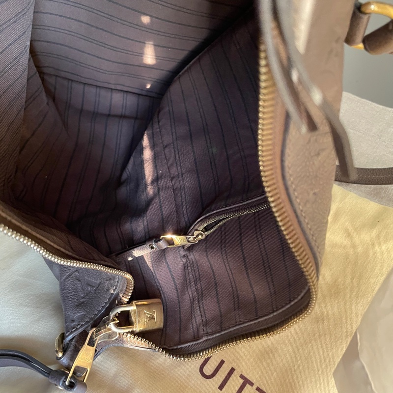 Louis Vuitton高級系列全皮托特包原10幾萬🎞LV老花字壓紋🎞 類never full🎞瀟🎞手提/肩背/側背/斜背/小資包/媽媽包/過夜包🎞正品🎞況好🎞🈶️原包附長背帶-42