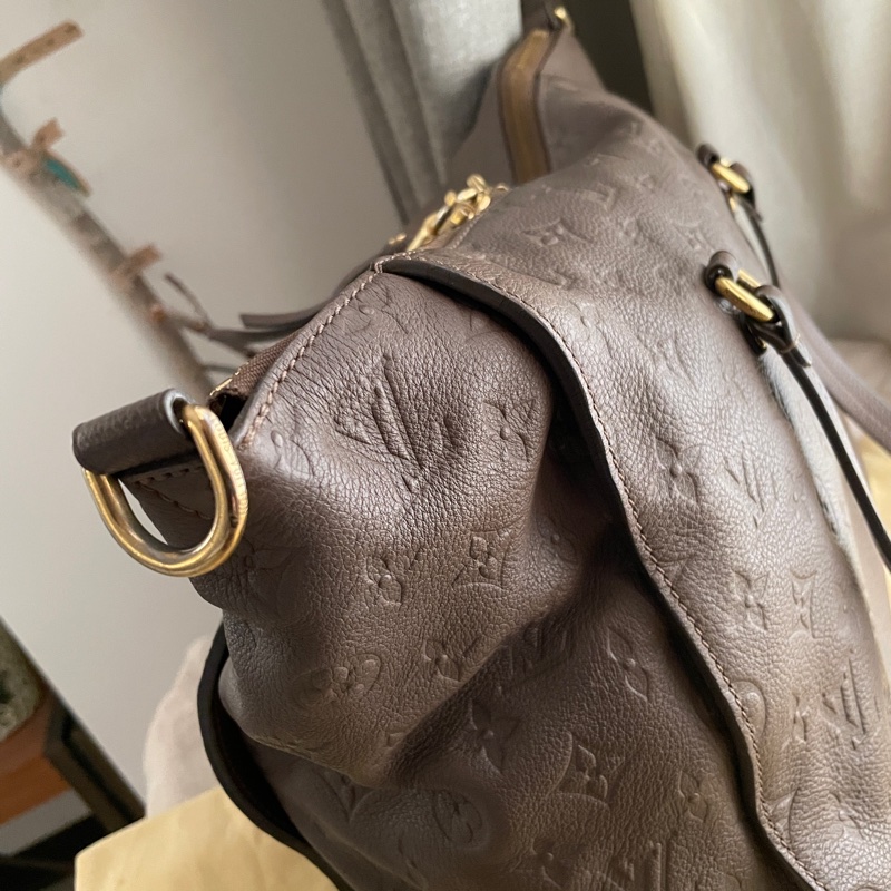 Louis Vuitton高級系列全皮托特包原10幾萬🎞LV老花字壓紋🎞 類never full🎞瀟🎞手提/肩背/側背/斜背/小資包/媽媽包/過夜包🎞正品🎞況好🎞🈶️原包附長背帶-49