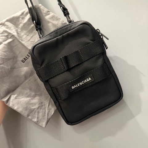 Balenciaga 巴黎世家 尼龍 小包 斜背包 黑