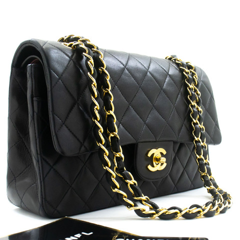 香奈兒經典雙蓋10吋鏈條單肩背包，黑色羊皮
