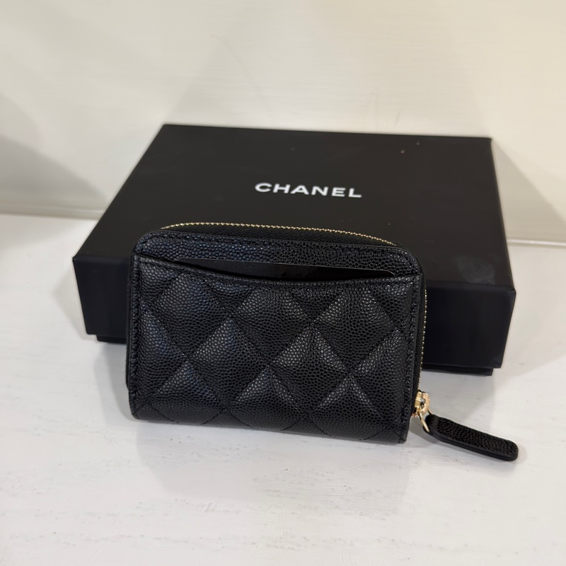 #全新帶膜 #全配🉑送禮 #芯片款 香奈兒黑金勳章款拉鍊零錢包-1