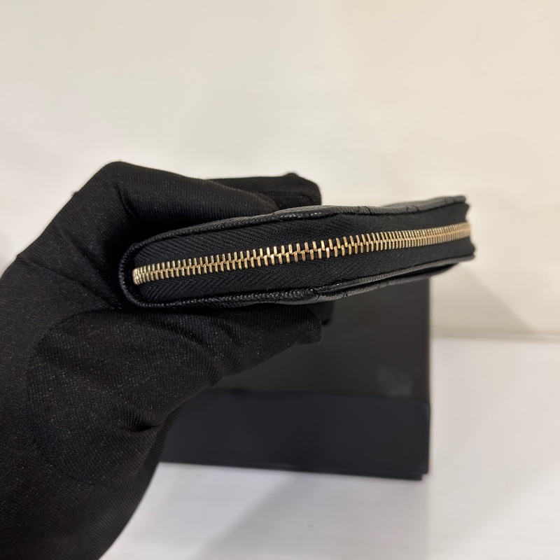 #全新帶膜 #全配🉑送禮 #芯片款 香奈兒黑金勳章款拉鍊零錢包-5