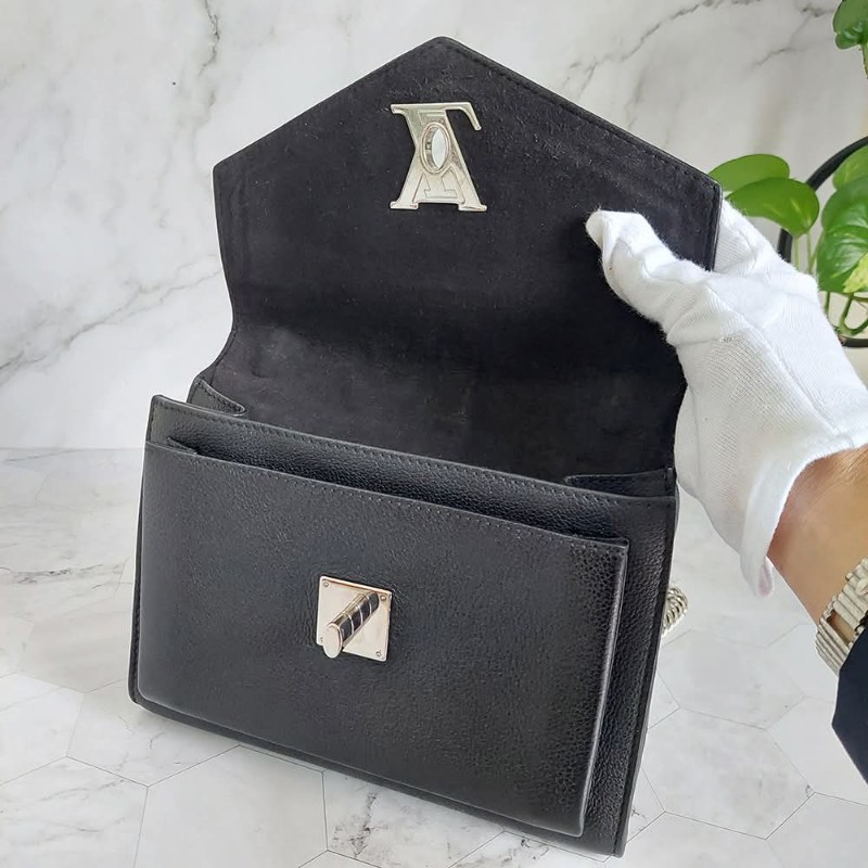 LV Mylockme Chain Pochette小牛皮肩背包 M63471-8