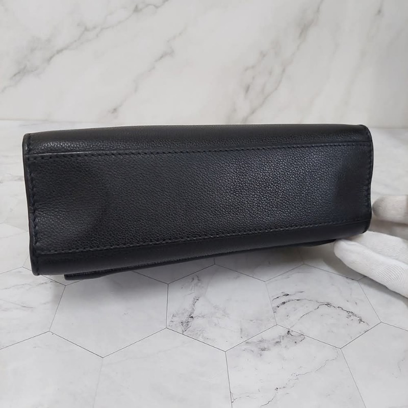 LV Mylockme Chain Pochette小牛皮肩背包 M63471-14