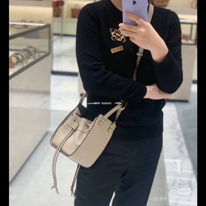 Loewe Mini Hammock 迷你抽繩吊床包-2