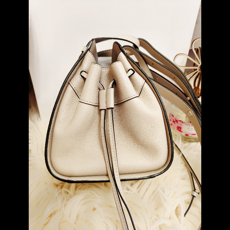 Loewe Mini Hammock 迷你抽繩吊床包-15