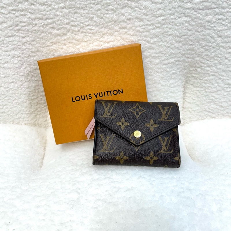 路易威登三折短夾LV原花拼芭蕾粉Victorine三折短夾M62360-0