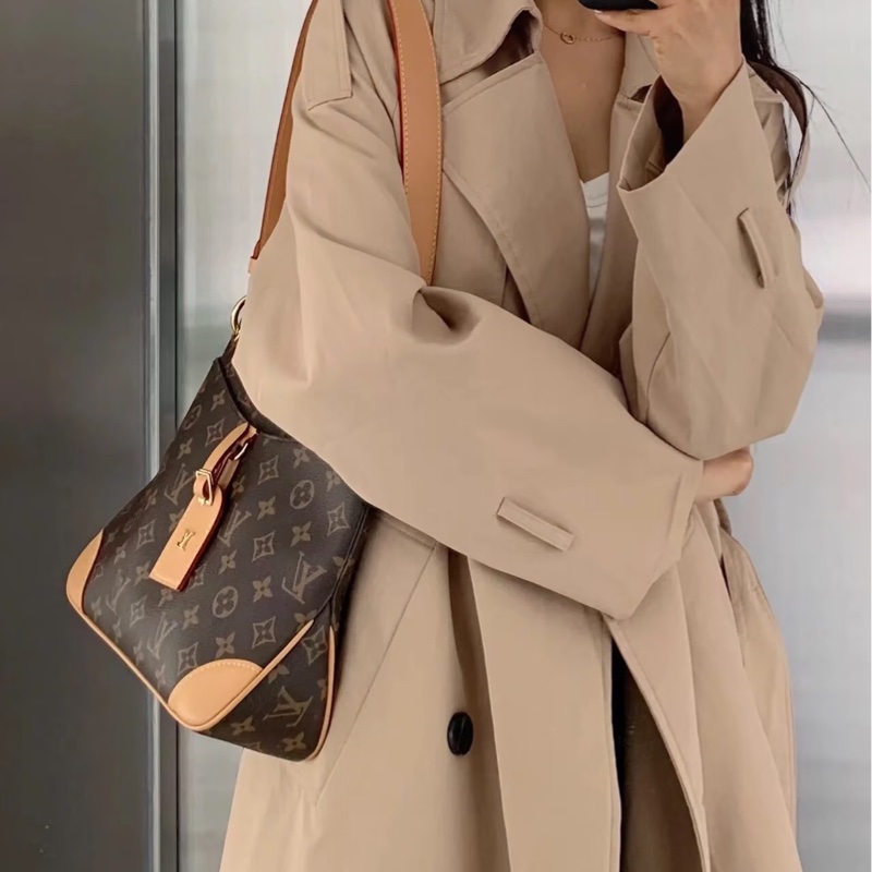 路易威登牛角包LV原花Odeon PM牛角包M45354-4