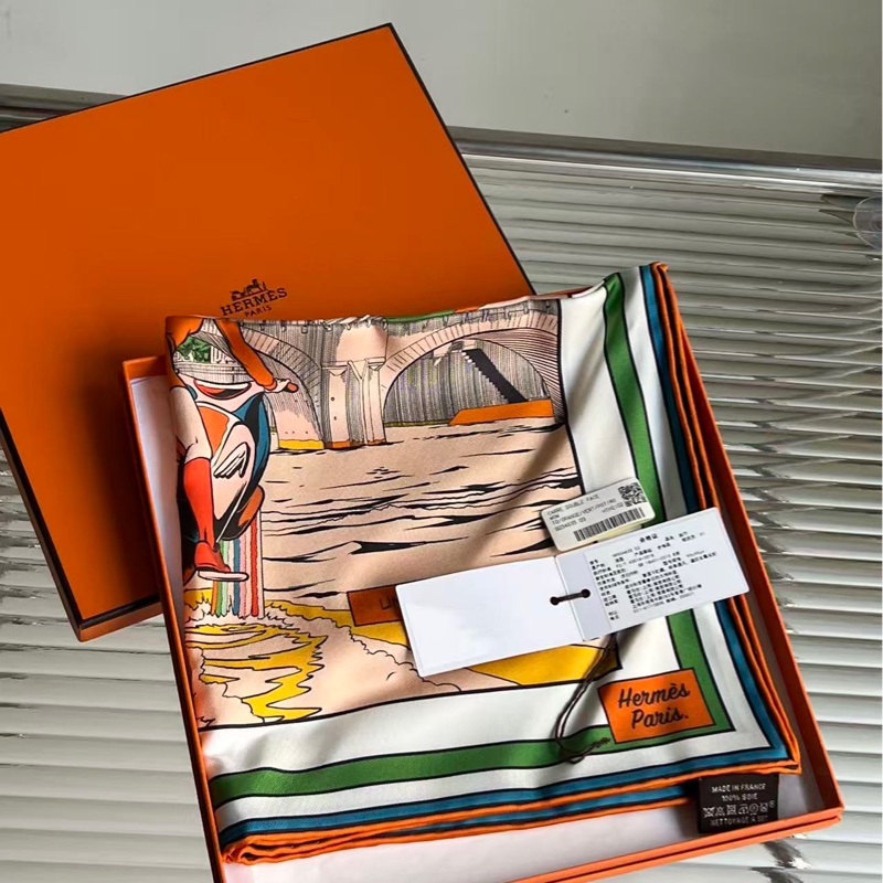 Hermes / 愛馬仕雙面絲巾,絲巾名稱:WOW 女騎士精神 大神Ego作品,最美配色。尺寸:90×90-0