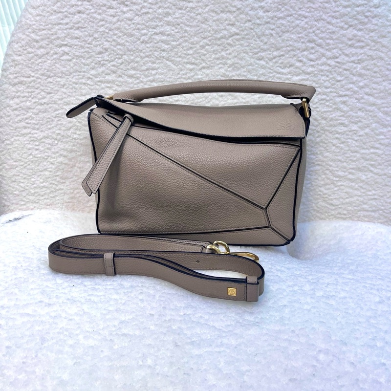 羅易威LOEWE沙色金釦牛皮Puzzle小號手提肩背包-4