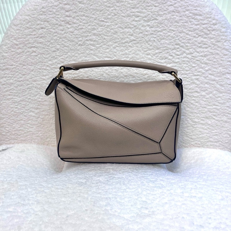 羅易威LOEWE沙色金釦牛皮Puzzle小號手提肩背包-5