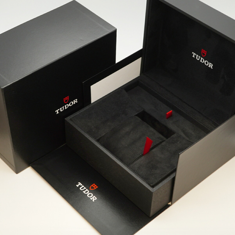 帝舵碧灣GMT 79830錶盤男士腕錶-1