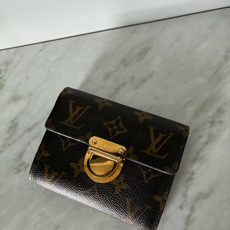 Lv 曼哈頓鎖頭短夾-2