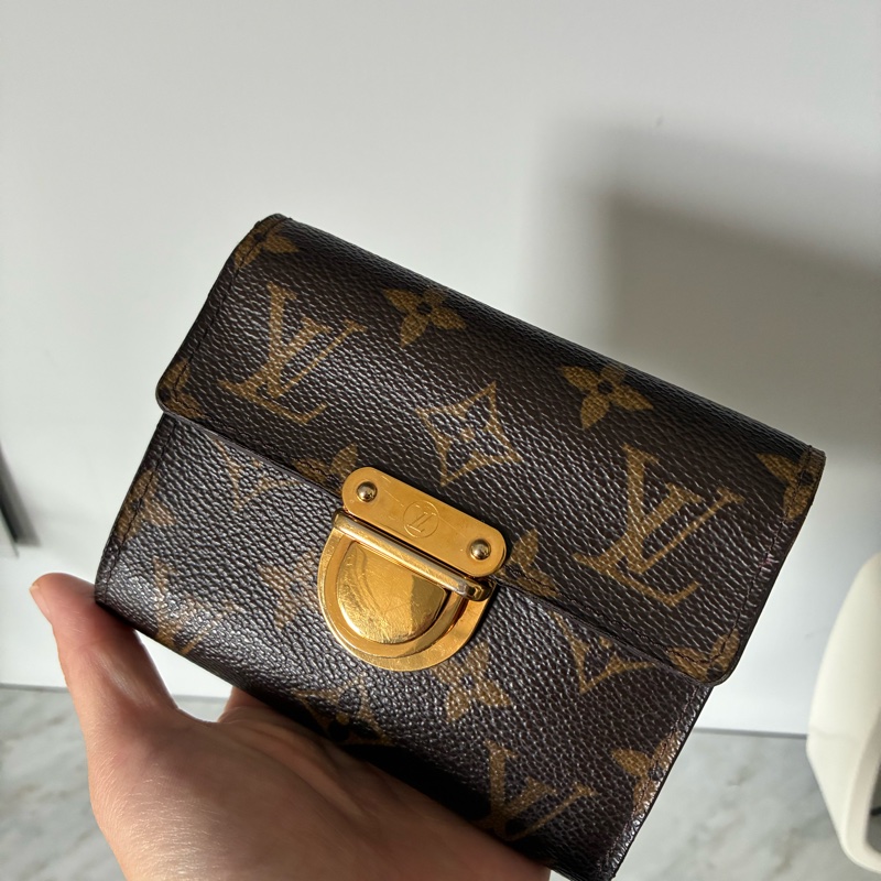 Lv 曼哈頓鎖頭短夾-4