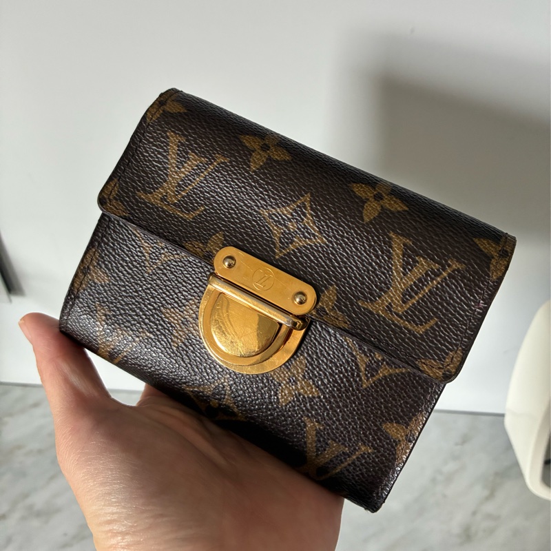 Lv 曼哈頓鎖頭短夾-5