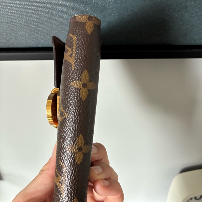 Lv 曼哈頓鎖頭短夾-10