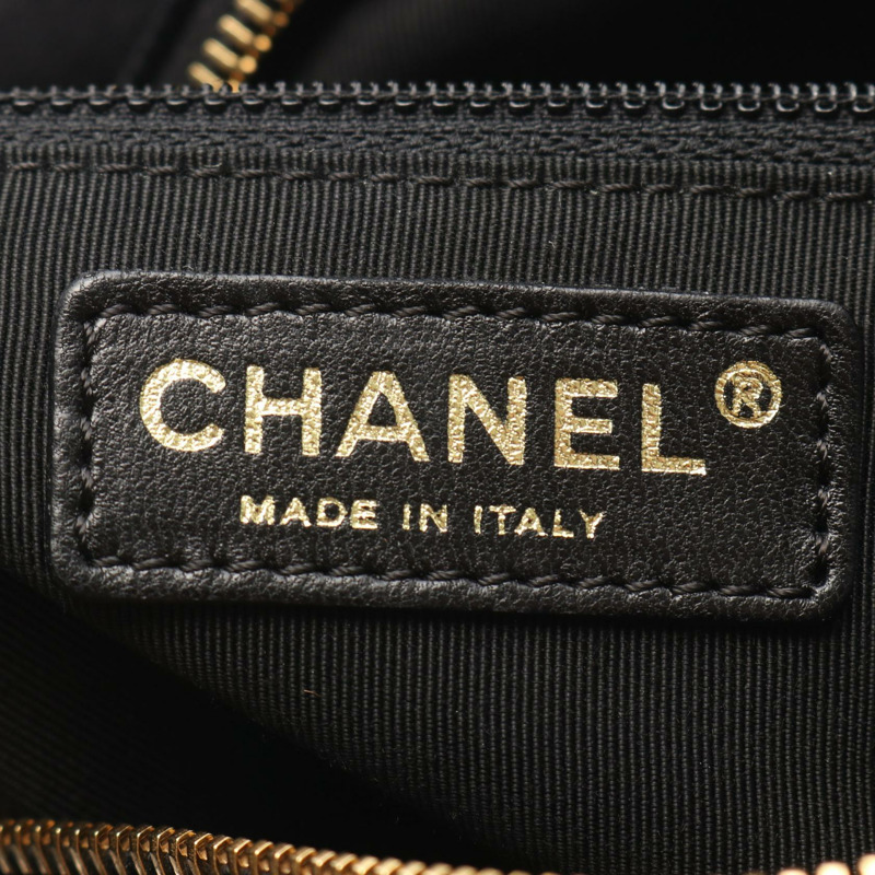 香奈兒 (CHANEL) Matelasse 鏈條肩背包，粒面小牛皮，黑色，二手，女士，金色五金 CC-3