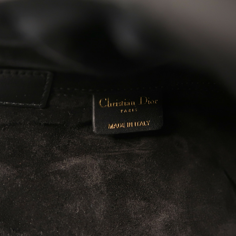 Dior 羊皮皮革Toujours Medium金扣手挽袋-13