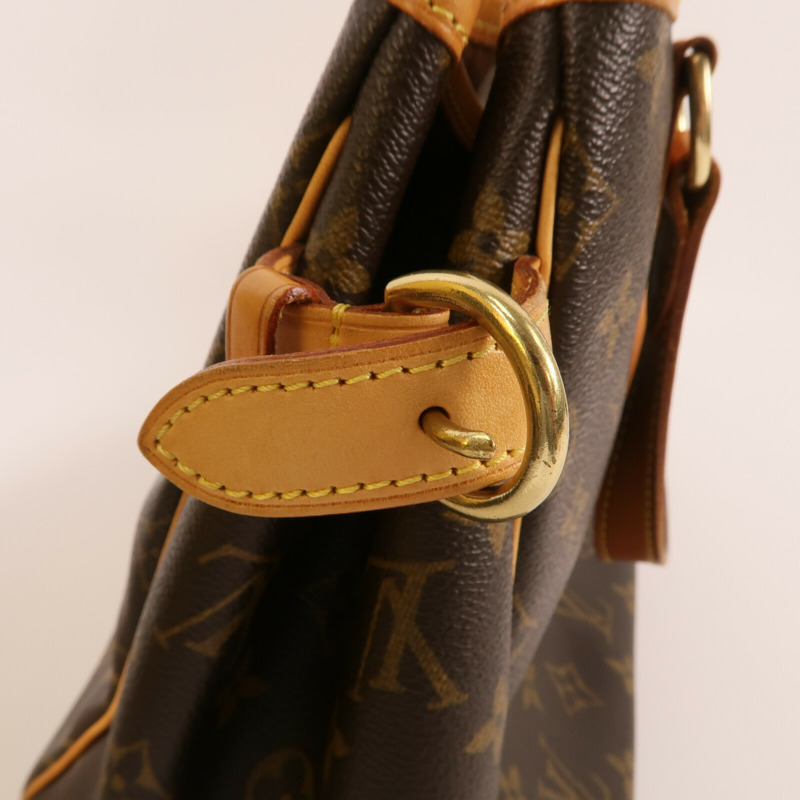 LOUIS VUITTON Monogram Batignolles Vertical金扣手挽袋-9